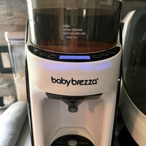 Baby Brezza Formula Pro